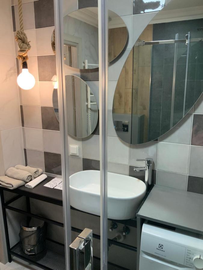 Riverside Apartment Self Check-In Klaipėda Esterno foto